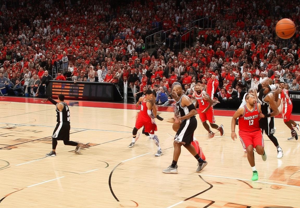 2018圣诞夜NBA焦点战：马刺火箭激战回顾及球星表现解析(图1)